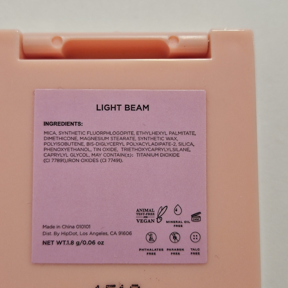Hip Dot Highlighter in Light Beam - Picture 5 of 5